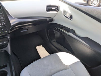 2021 Toyota Prius LE
