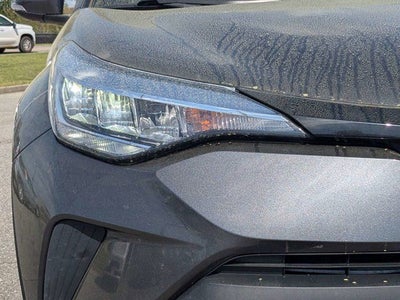 2022 Toyota C-HR XLE